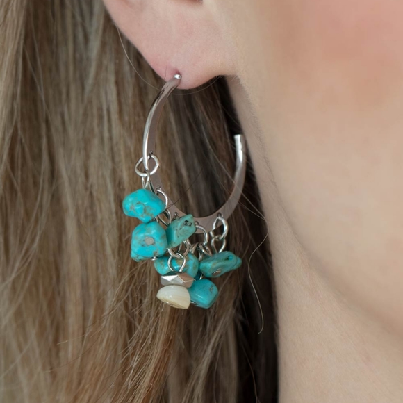 Paparazzi: Gorgeously Grounding, Blue - Picture 1 of 3